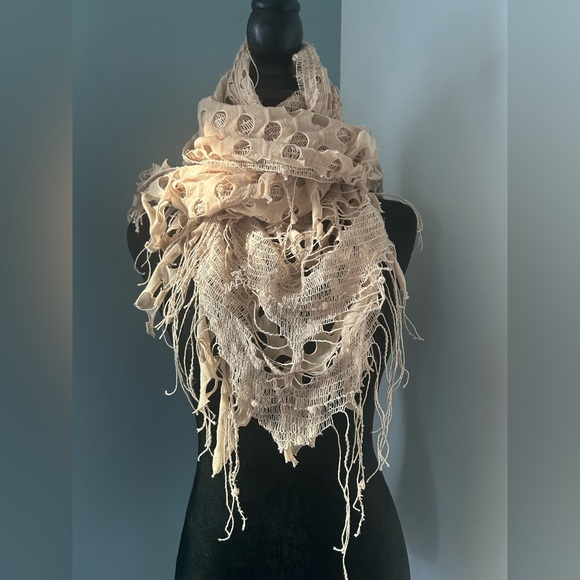 VINTAGE BOHO SHEER CUTOUT TRIANGULAR FRINGE Sparkle SCARF - Picture 8 of 8